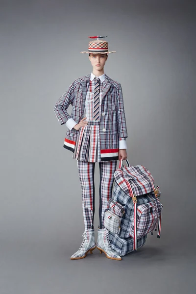 Look 27